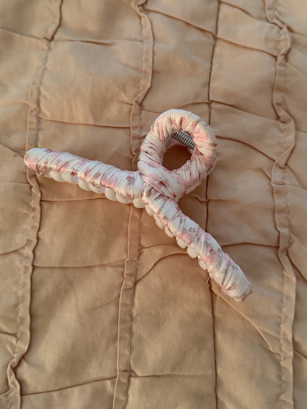 Goody x Love Shack Fancy Satin Fabric Wrap Claw Clip - Rosa Beaux